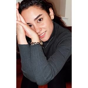 Meet your Posher, Daniela